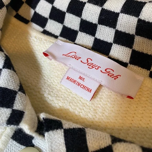 Lisa Says Gah Cream Button Down Sweater M/L - Picture 8 of 9